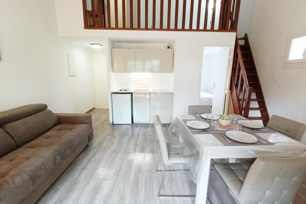 Spacious Sea View Apart At 50M From The Beach Bandol Exterior photo